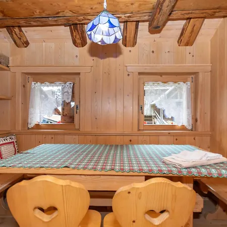 Serrai アパート *